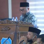 Camat Bilah Barat Turun Langsung Bersihkan Tumpukan Sampah Di Jl. By Pass Titi Jalan Baru Kec. Rantau Utara