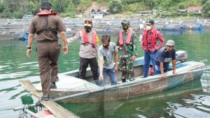 Kapoldasu dan Pangdam I/BB Pimpin Penataan Keramba Jaring Apung di Danau Toba