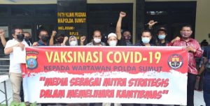 Wartawan Polda Sumut Ikuti Vaksinasi