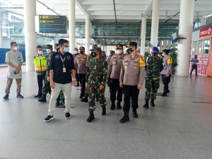 Pangdam I/BB dan Wakapolda Sumut Tinjau Satgas Pemulangan dan Tempat Karantina WNI dan WNA