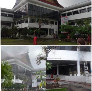 Gedung Bapeda Riau Terbakar   Kapolres : Sengaja Dibakar Seseorang