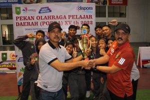 2 KAKAK BERADIK DARI RUPAT AYU SYAKIRA DAN CHOIRUN NISA PENJUARA ATLIT SEPAK TAKRAW THAILAND