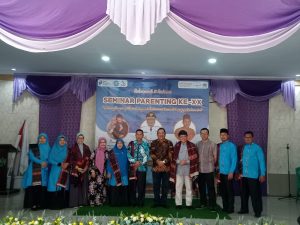 Wali Kota Irsan, hadiri Seminar Parenting Ke- XX YPBUUMMAH Padang Sidempuan