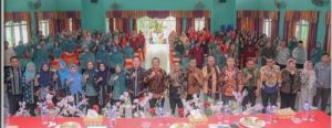 Tim Supervisi PKK Provsu Sambangi Kota Salak, Wako Irsan: Kepada kader TP PKK agar dapat mendorong pelaksanaan pembangunan dan membawa perubahan positif bagi masyarakat Sidempuan