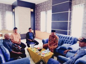 Pengurus FoMPGPR Silaturrahmi Camat Rupat Yang Baru” Hariadi,S.Sos,M.IP Pada Hari Ke 2 Dinasnya   