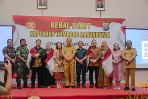 Kenal Pamit Kapolres Humbang Hasundutan Sumut