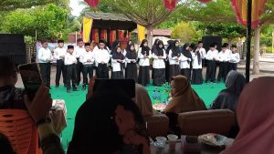 Enam Tahun Belajar Di SDN 18 Rupat Bengkalis, Kasek Lepas dan Kembalikan 26 Orang Lulusan Kepada Orangtua Serta Minta Melanjutkan Pendidikan ke Sekolah Yang Lebih Tinggi
