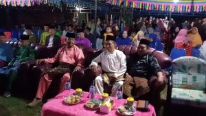 Camat Rupat Hariadi Pukul Gong, MTQ Ke-13  Tingkat Desa Parit Kebumen Resmi Dibuka. Kades Lantunan Pantun disambut Tepuk Tangan Meriah