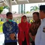 Walikota Waris Serahkan Bantuan Korban Kebakaran