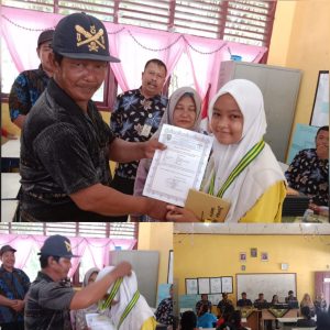 Ketua BPD Dungun Baru,”Edi Eri Yanto” Mewakili OrangTua Murid SMP Negeri 6 Rupat Ikut Bagikan Raport,Piagam dan Medali Kepada Siswa Terbaik