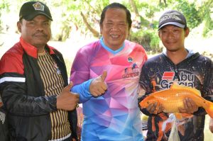 Wali Kota Irsan Efendi Nasution Buka Lubuk Larangan Aek Pardomuan di Kelurahan Ujung Padang