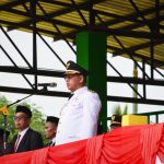 Walikota Irsan Efendi Nasution Berikan Penghargaan Kepada Anggota Paskibra Kota Padangsidimpuan Yang Telah Sukses Mengibarkan Bendera Merah Putih
