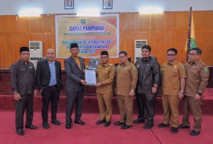 Pj. Wali Kota Padangsidimpuan Hadiri Rapat Paripurna DPRD Penyampaian Rekomendasi LKPJ Tahun Anggaran 2023